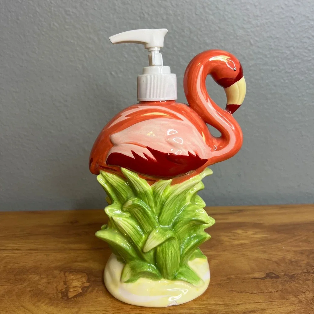 Vintage Flamingo Lotion Pump Pink Ceramic Tropical Soap Dispenser Decor NEW